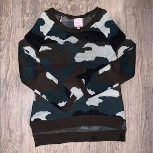 Women’s sweater
